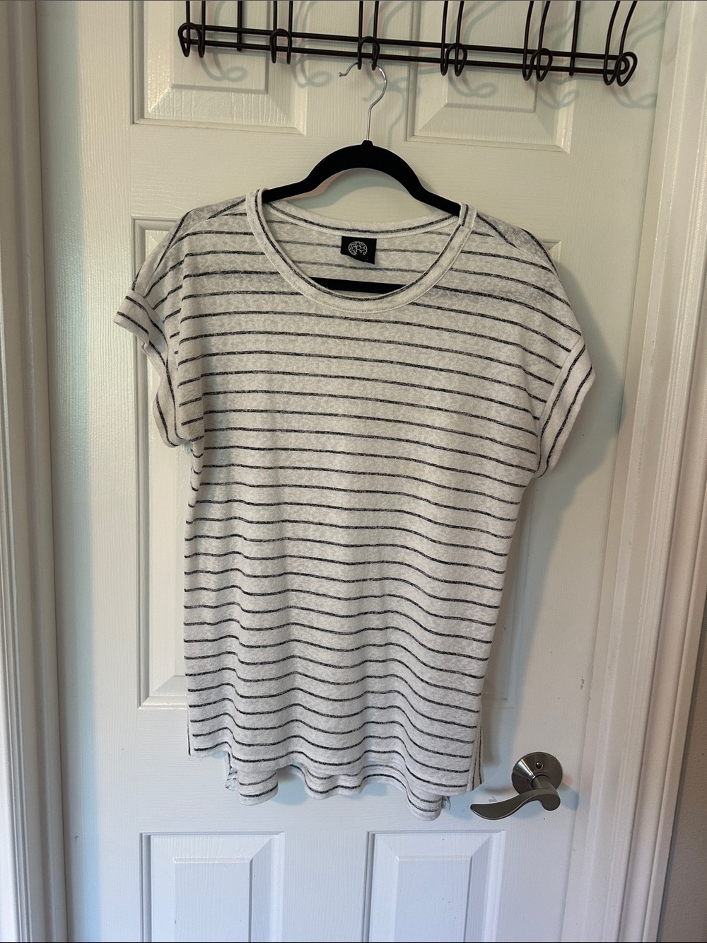 bobeau Gray & White Striped Short Sleeve Tee